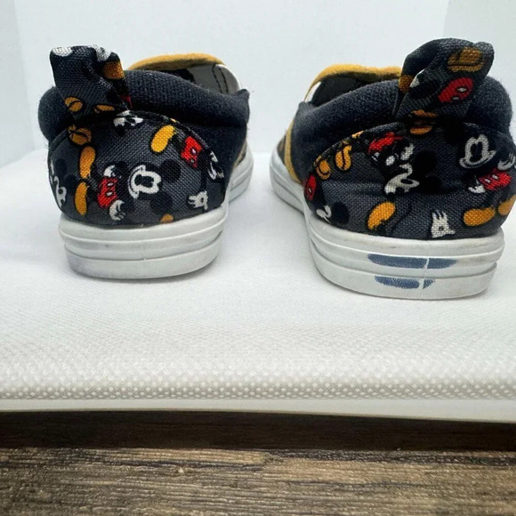 Disney Mickey Mouse Slip On Shoes Black Gray Yellow Toddler Size 5/6 - Picture 5 of 8